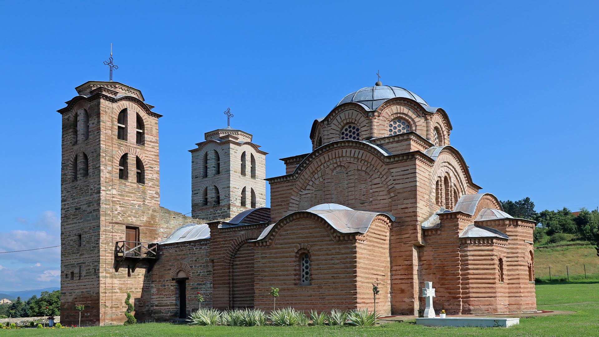 Kuršumlijska Banja | Manastiri iz XII veka